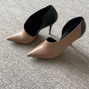 Narciso Rodriguez 2 tone pumps size 37